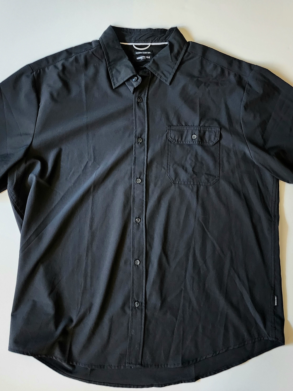 Kenneth Cole Men's size XXL Black short Sleeve Button-Down Shirt